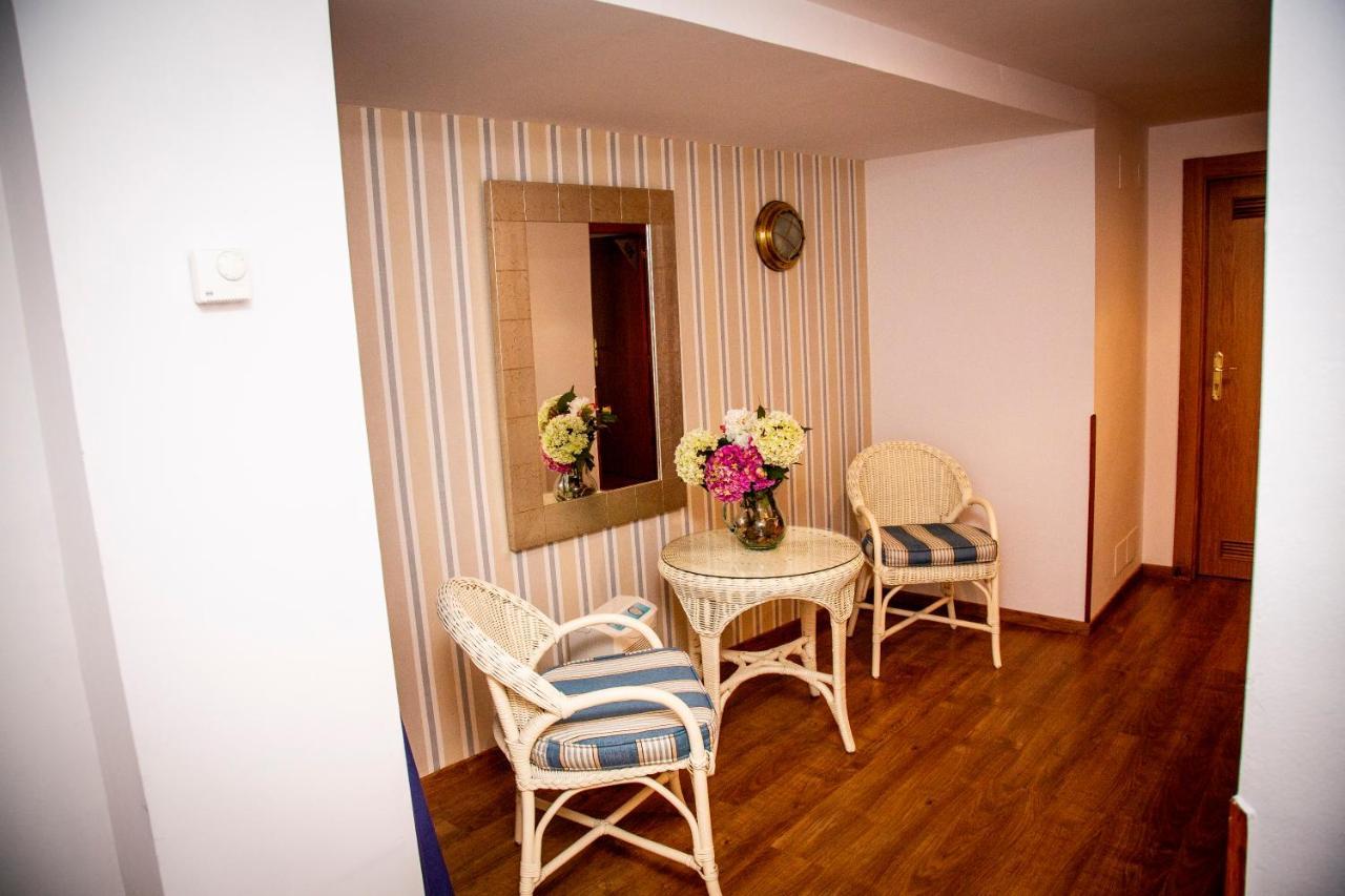 Isabel - Suarez Inclan 38 Hotel กูดีเยโร ภายนอก รูปภาพ