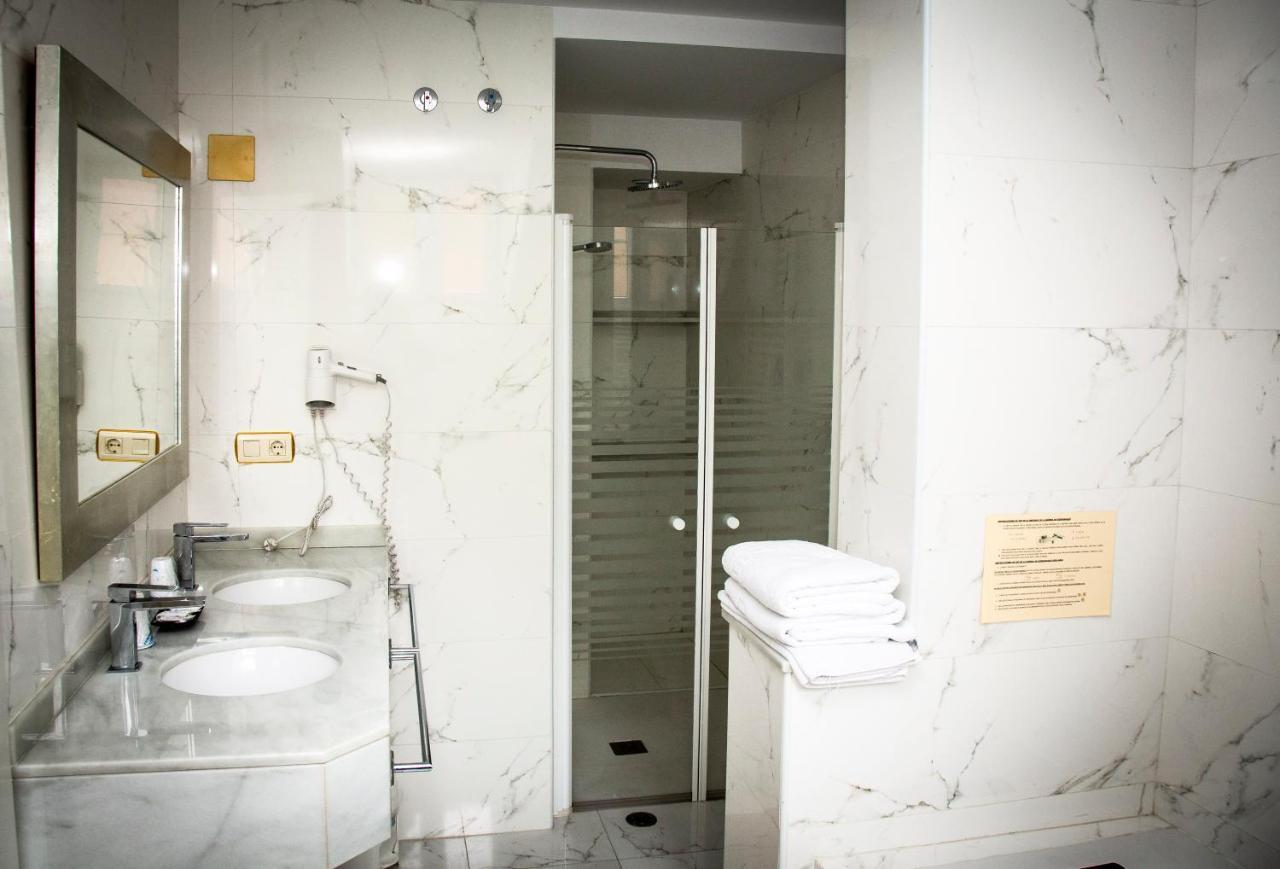 Isabel - Suarez Inclan 38 Hotel กูดีเยโร ภายนอก รูปภาพ